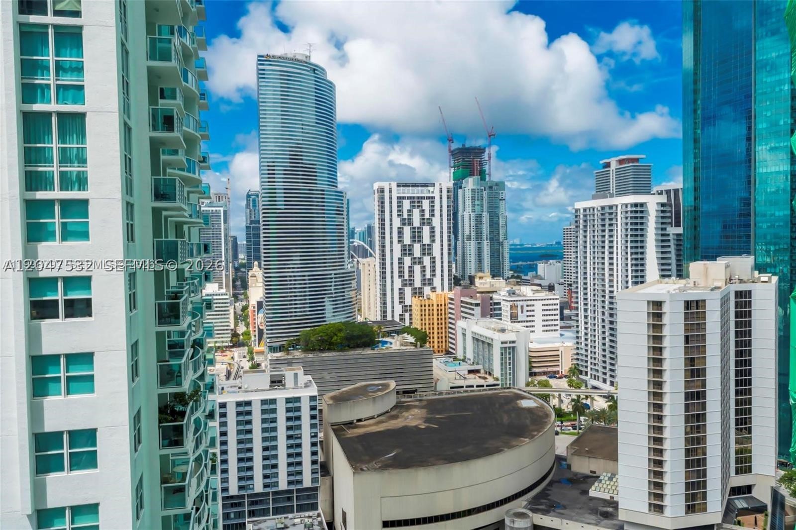 41 SE 5th St #1709, Miami FL 33131