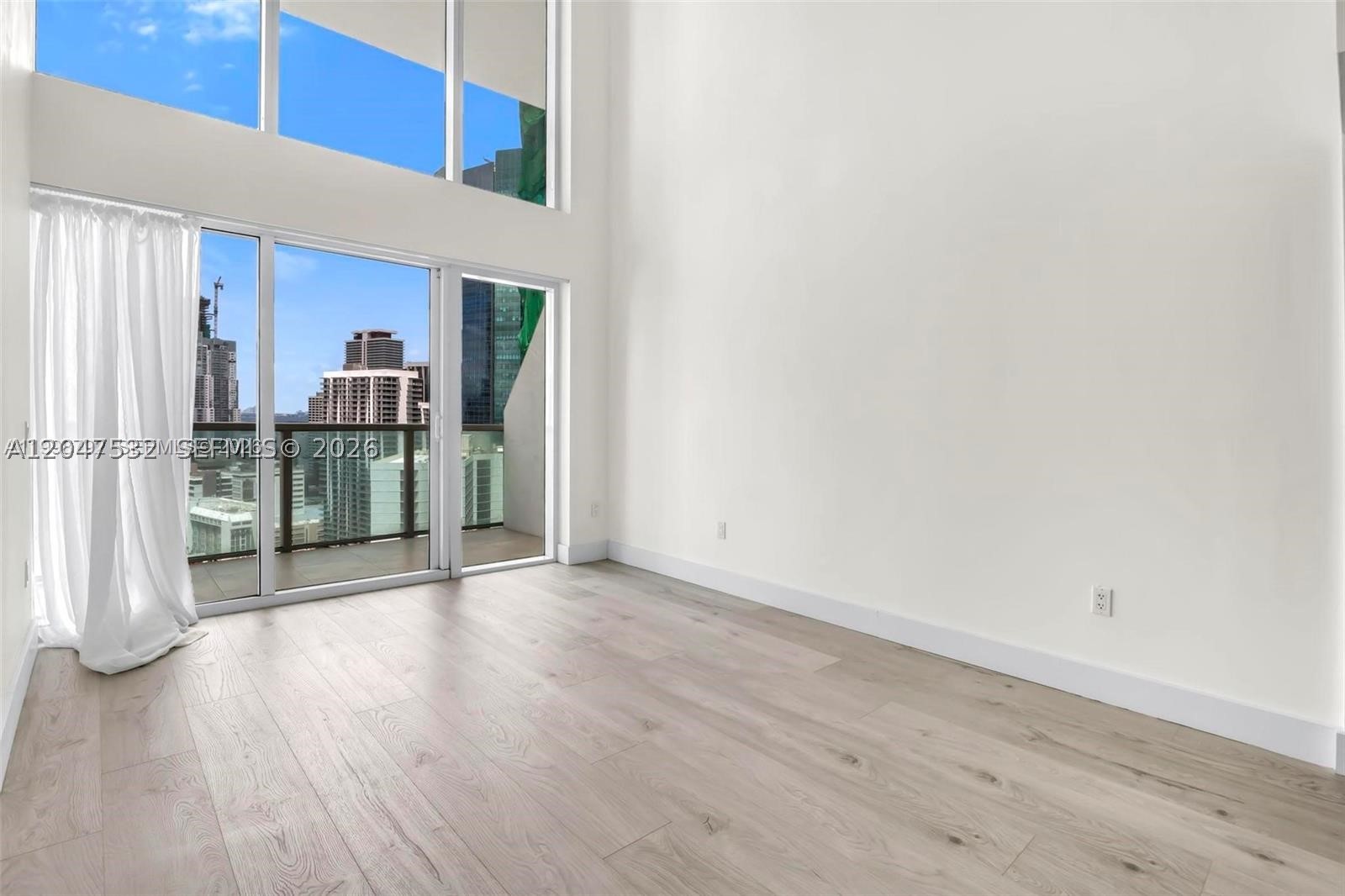41 SE 5th St #1709, Miami FL 33131