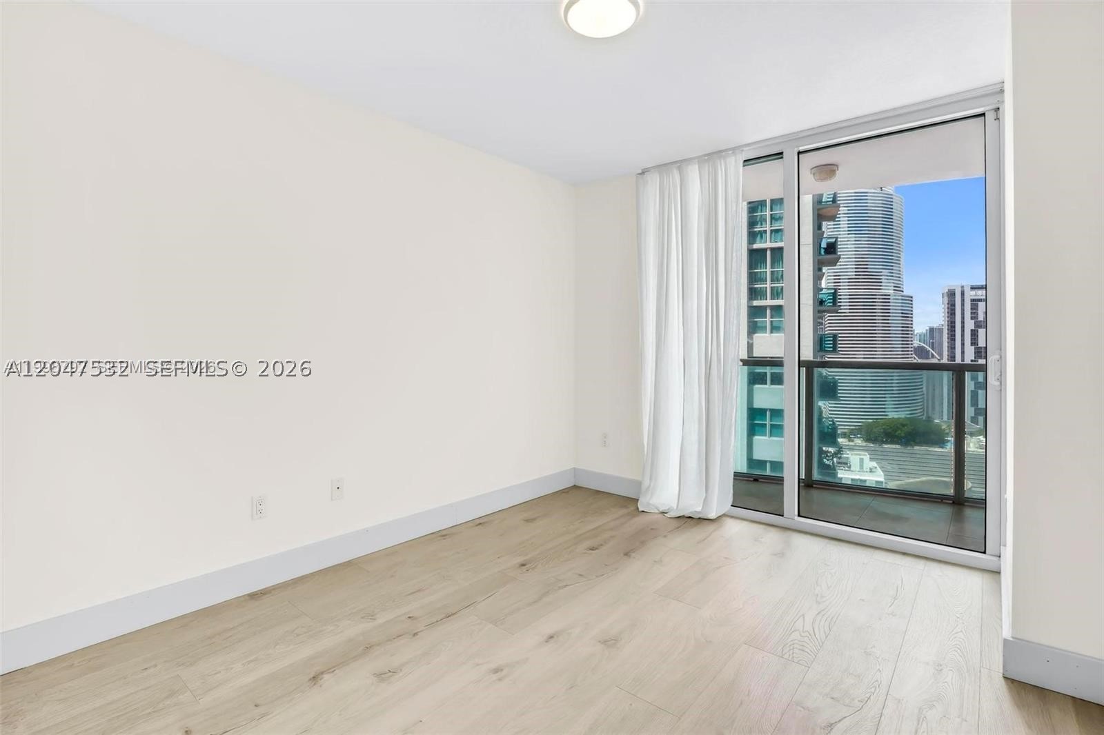 41 SE 5th St #1709, Miami FL 33131