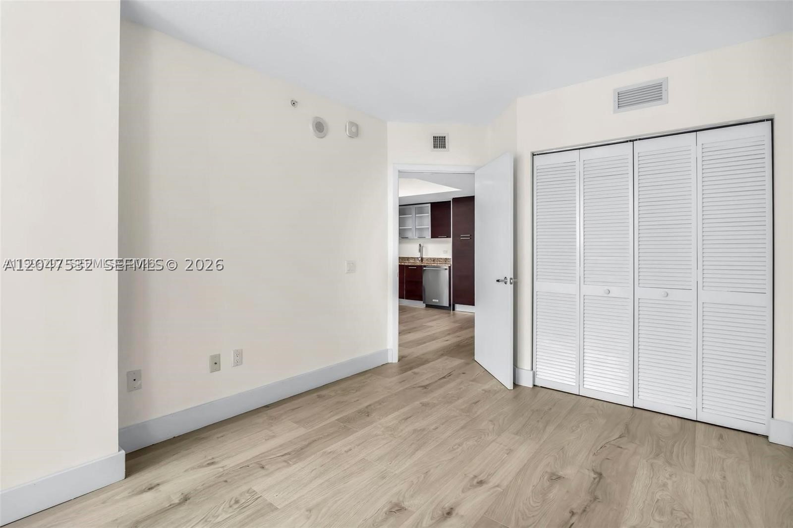 41 SE 5th St #1709, Miami FL 33131