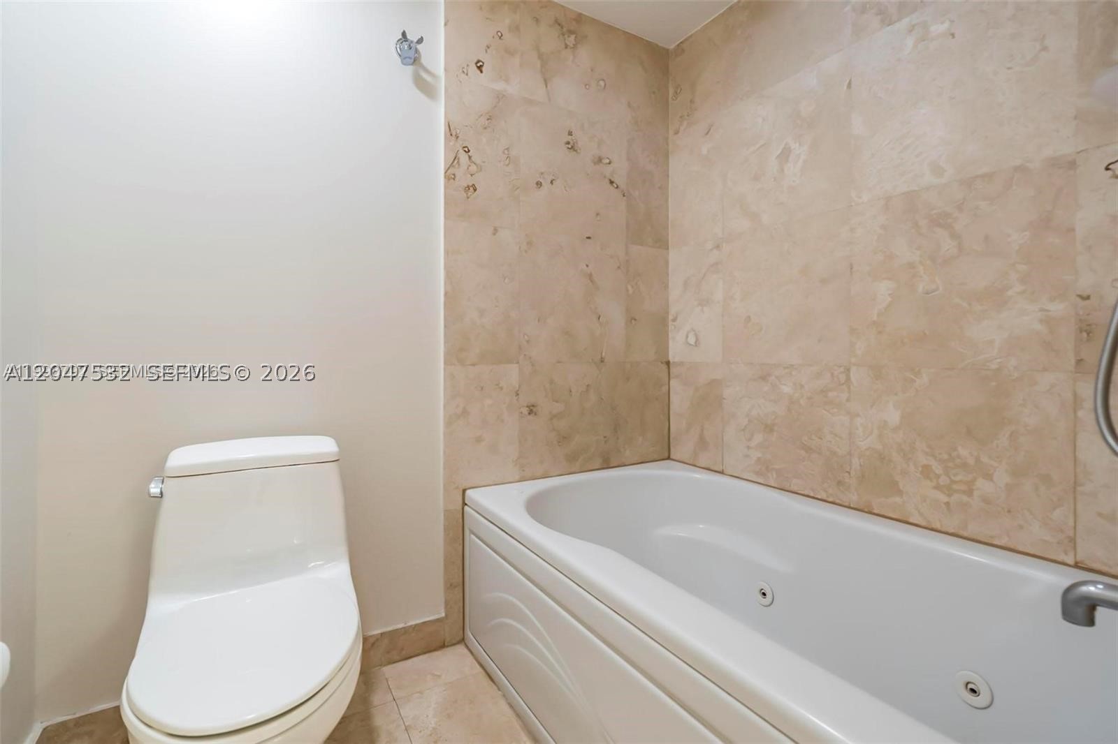 41 SE 5th St #1709, Miami FL 33131
