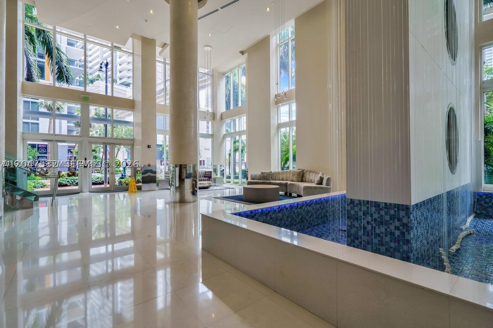 41 SE 5th St #1709, Miami FL 33131