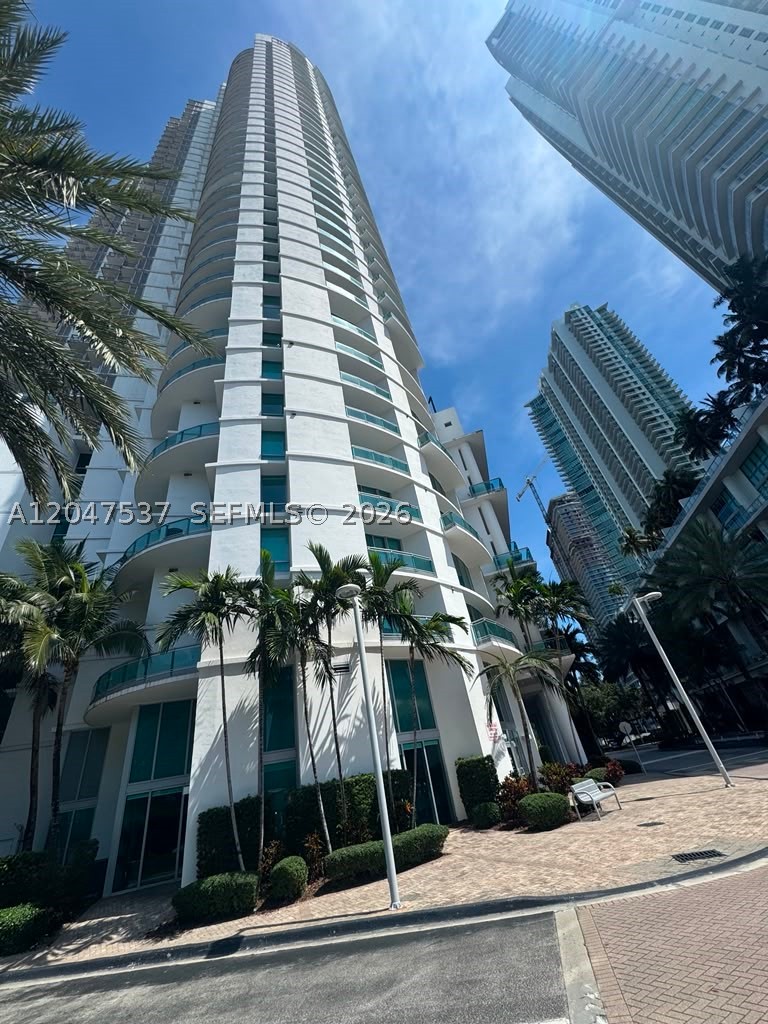 350 S Miami Ave #3304, Miami FL 33130