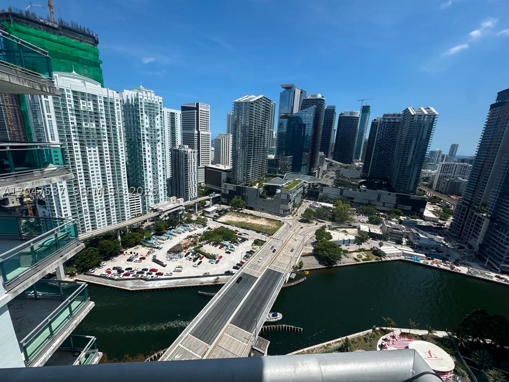 350 S Miami Ave #3304, Miami FL 33130