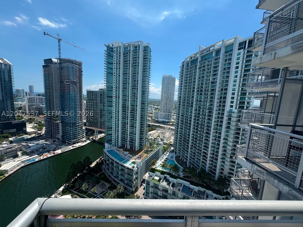 350 S Miami Ave #3304, Miami FL 33130