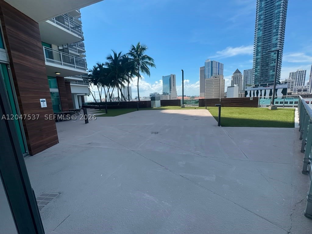 350 S Miami Ave #3304, Miami FL 33130