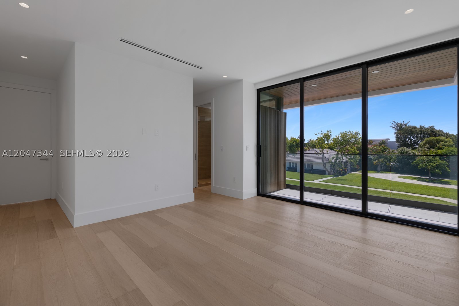 1099 NE 4th Ave, Boca Raton FL 33432