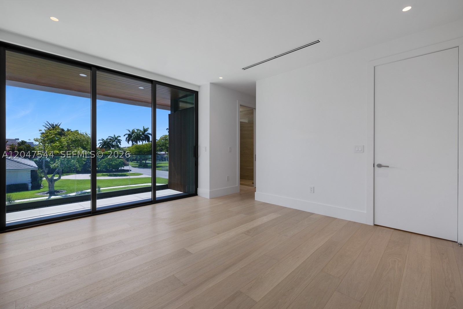 1099 NE 4th Ave, Boca Raton FL 33432