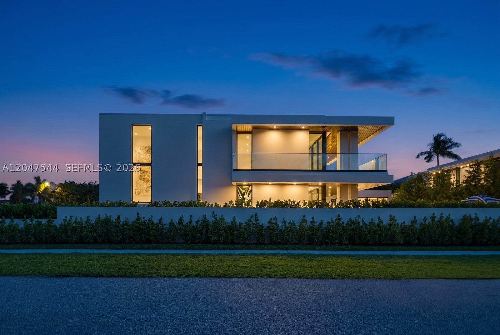 1099 NE 4th Ave, Boca Raton FL 33432