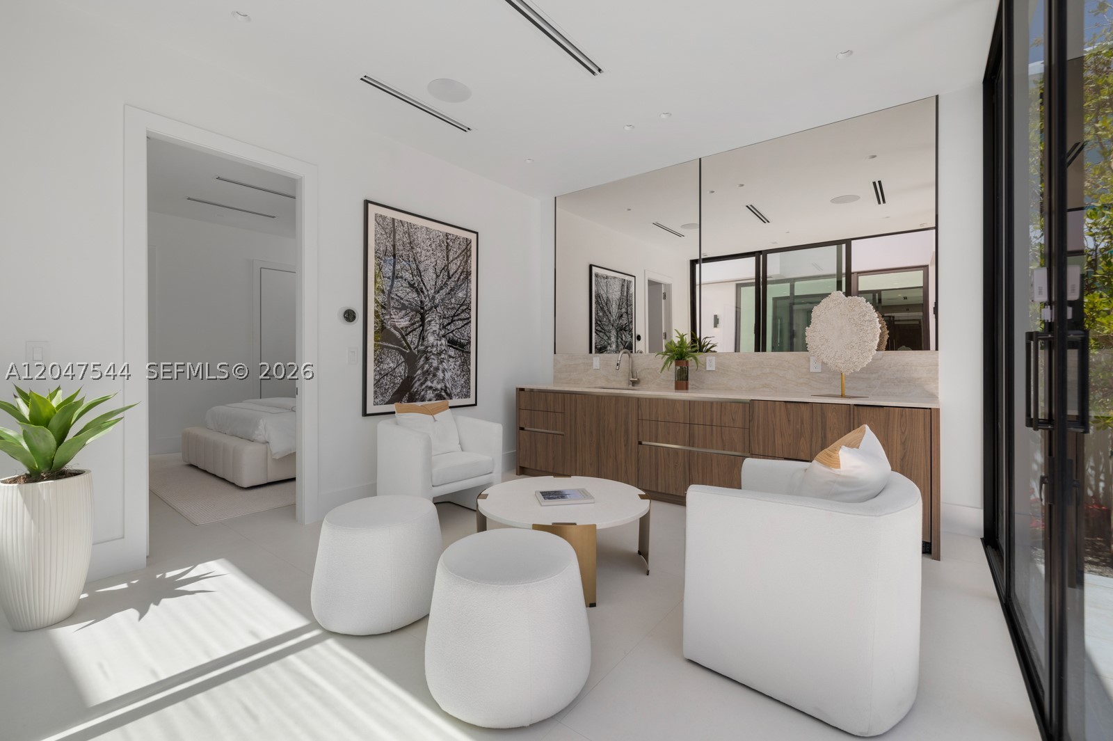 1099 NE 4th Ave, Boca Raton FL 33432