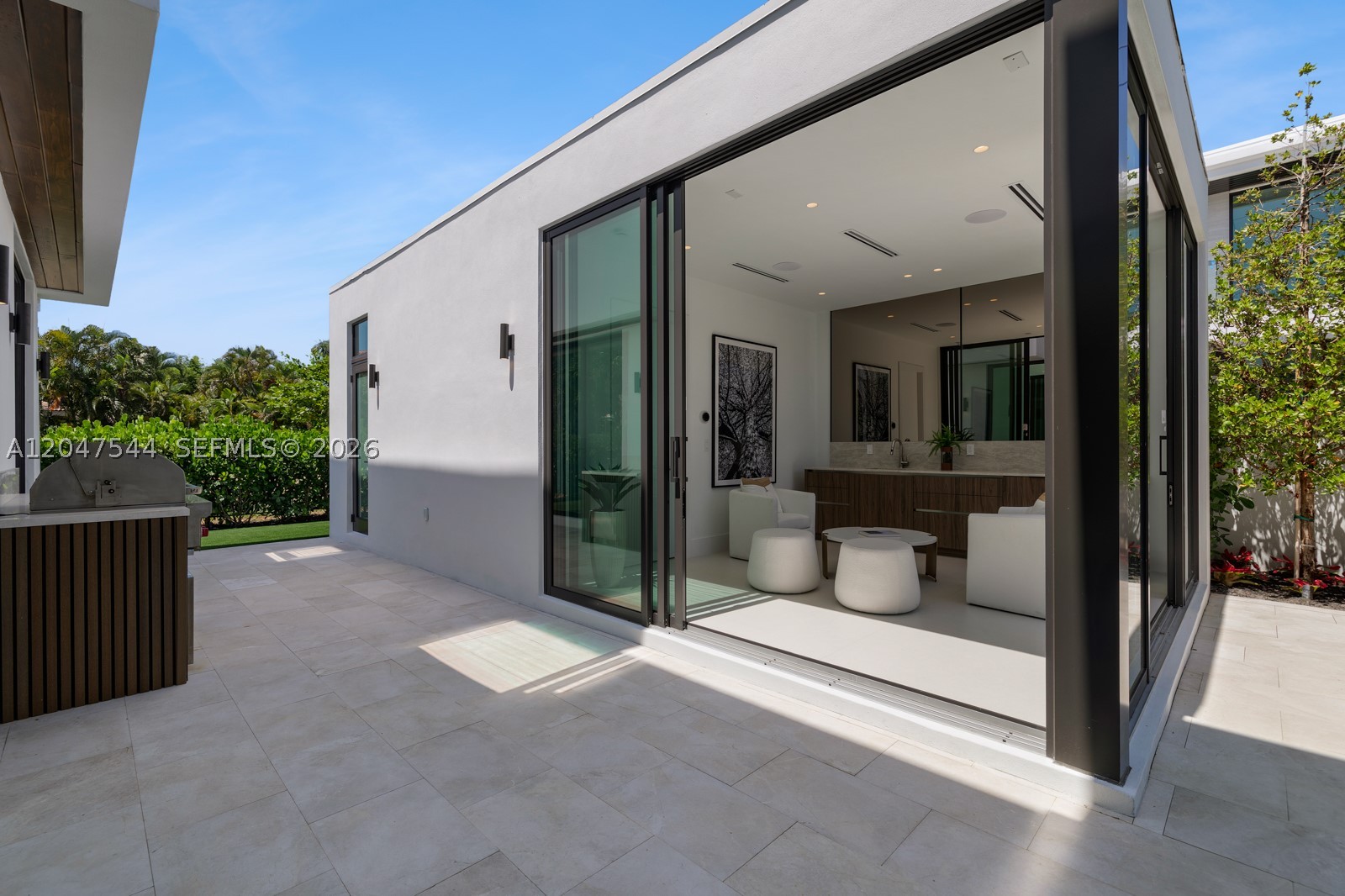 1099 NE 4th Ave, Boca Raton FL 33432