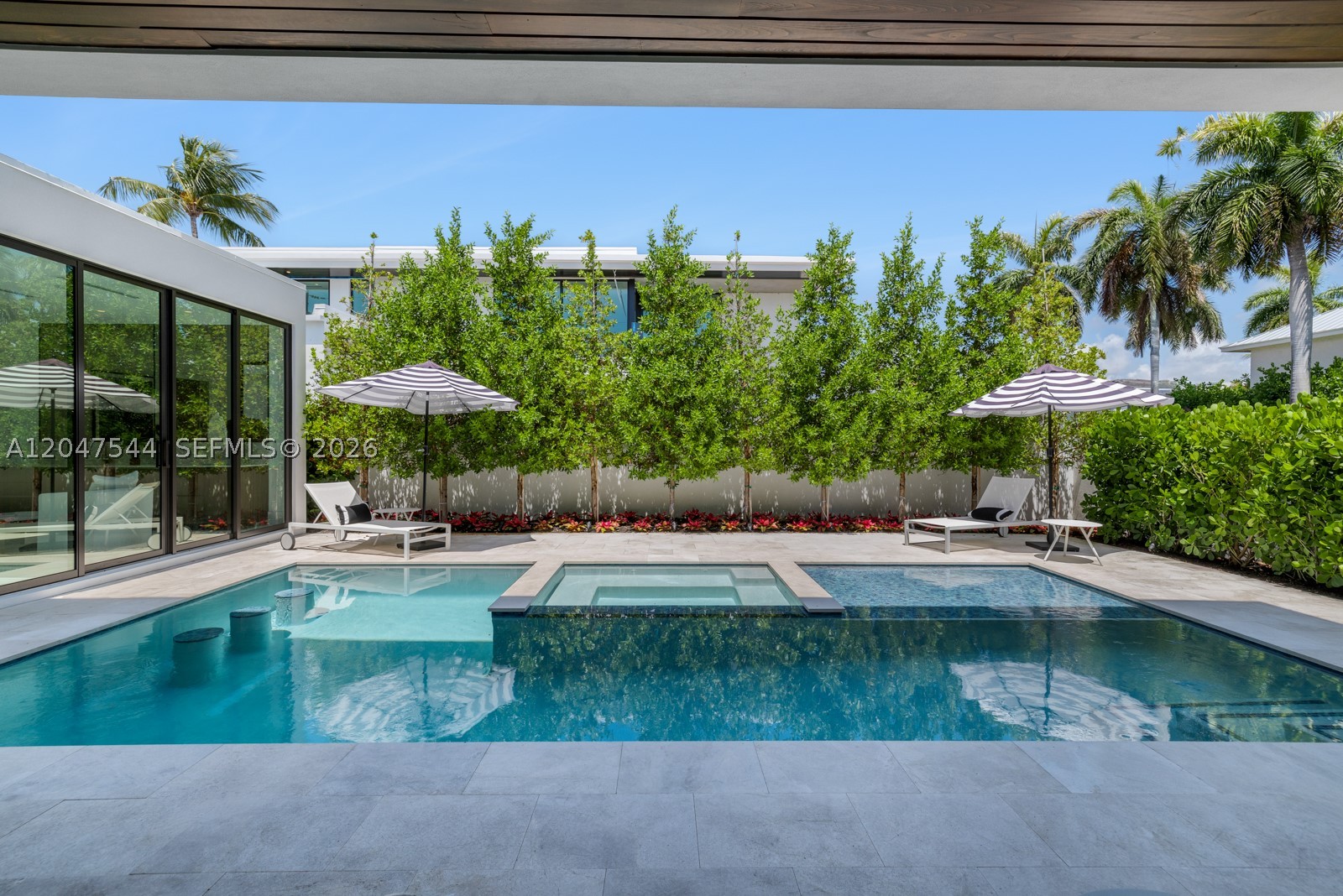 1099 NE 4th Ave, Boca Raton FL 33432