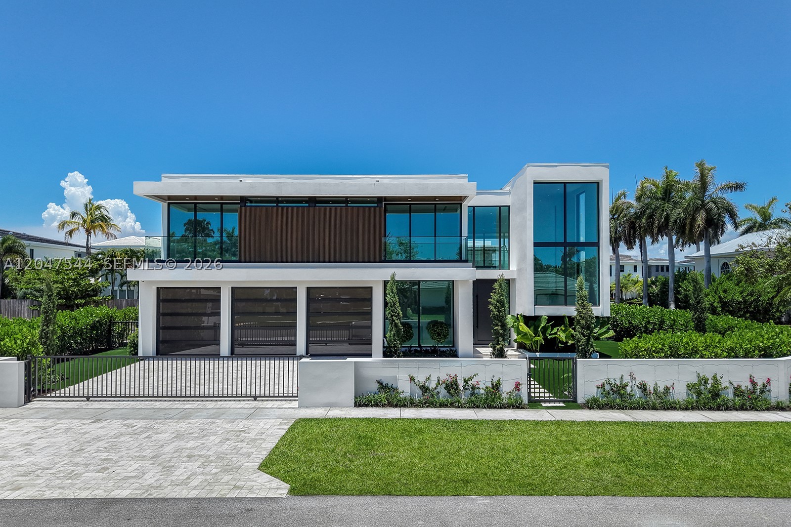 1099 NE 4th Ave, Boca Raton FL 33432