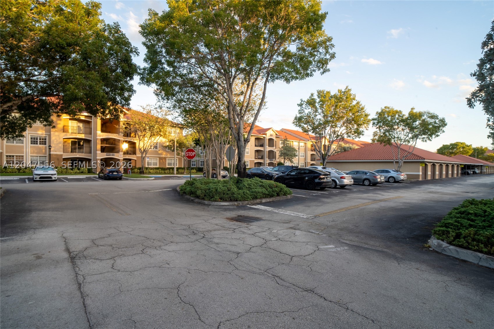 215 SW 117th Ter #14306, Pembroke Pines FL 33025