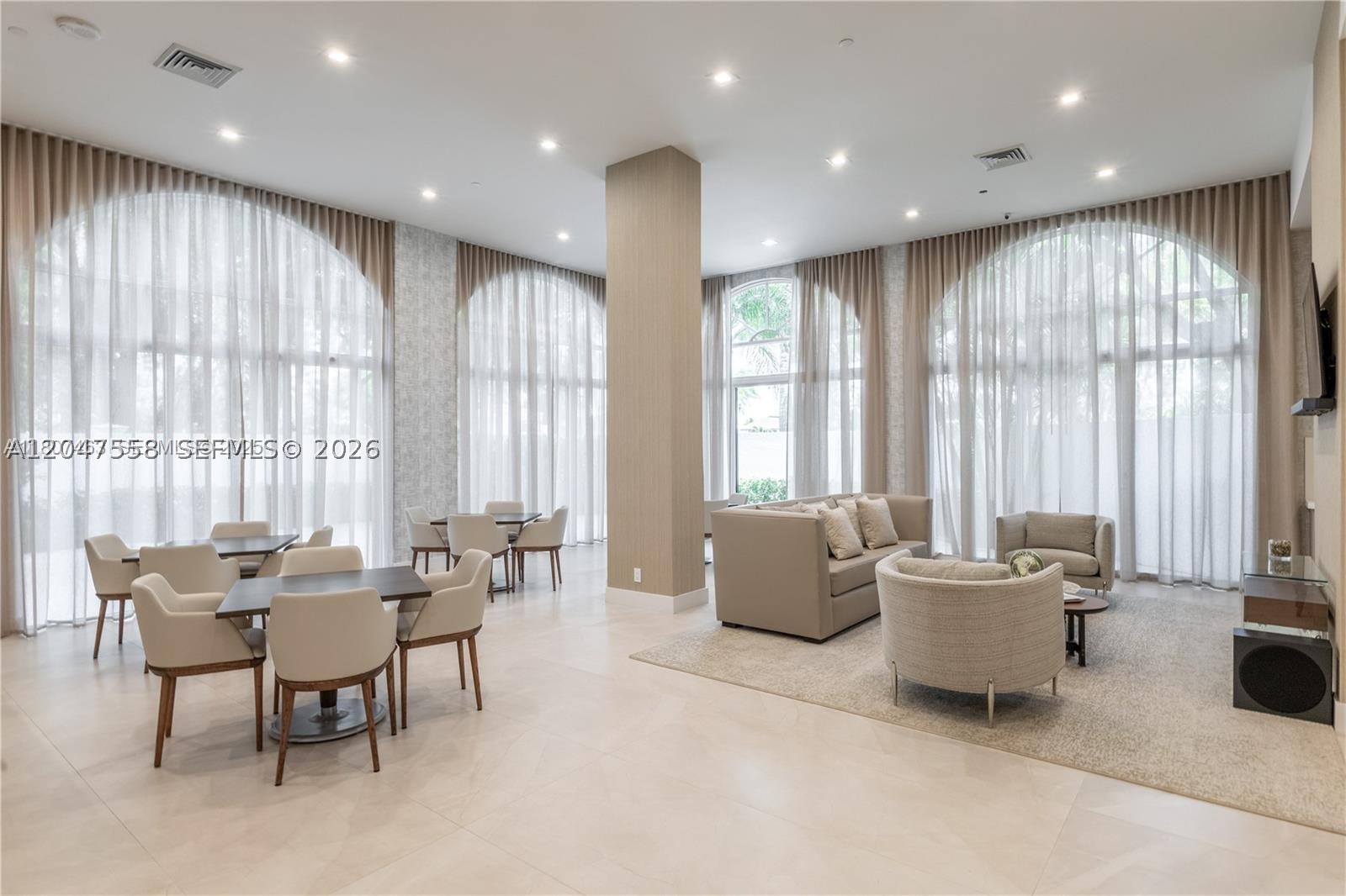 3640 Yacht Club Dr #1903, Aventura FL 33180