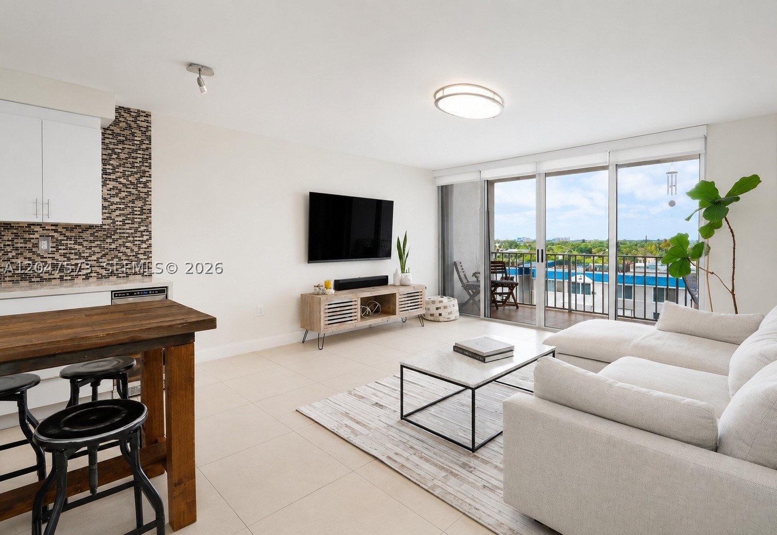 1700 NW N River Dr #804, Miami FL 33125