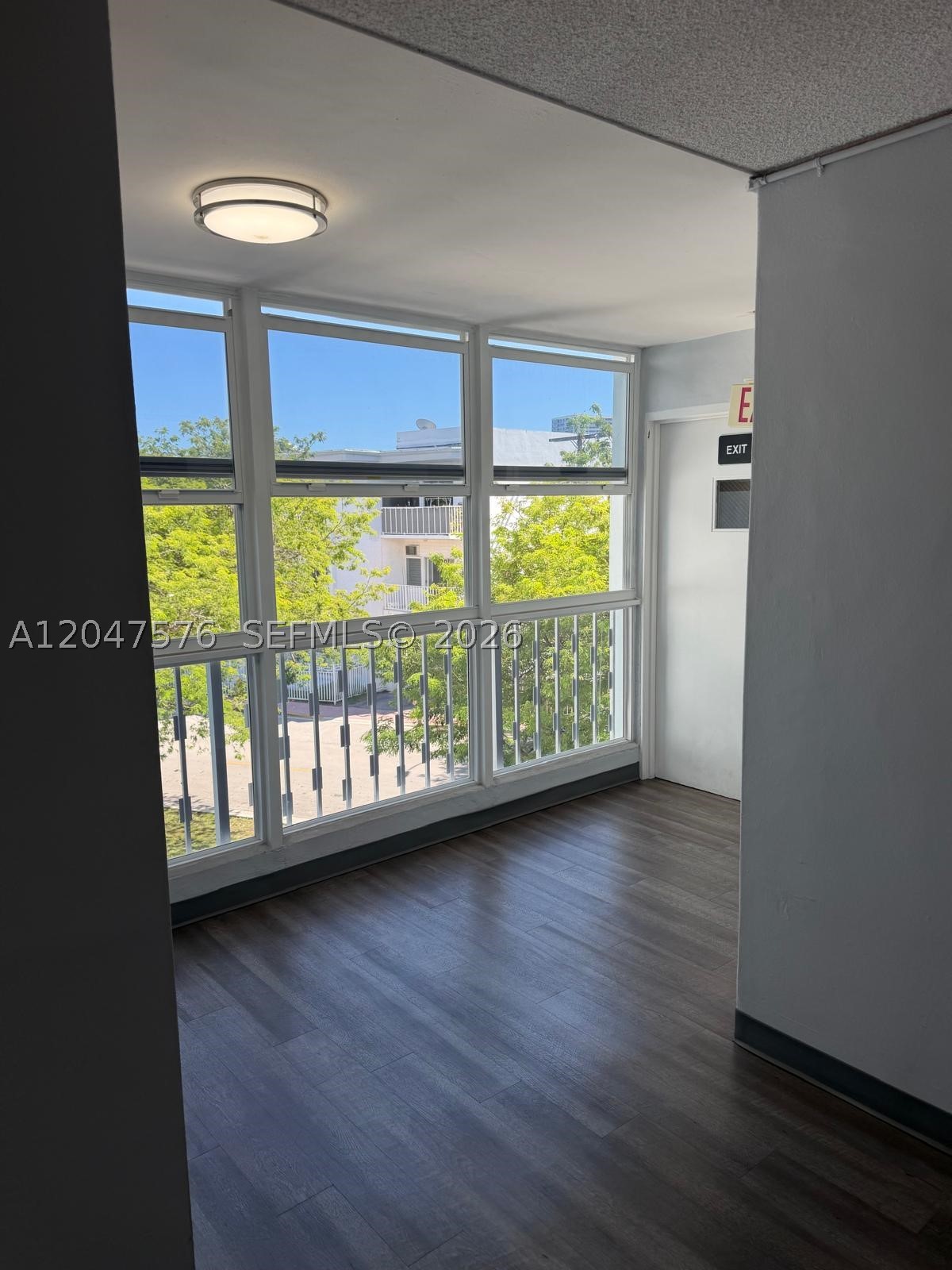 1990 Marseille Dr #303, Miami Beach FL 33141