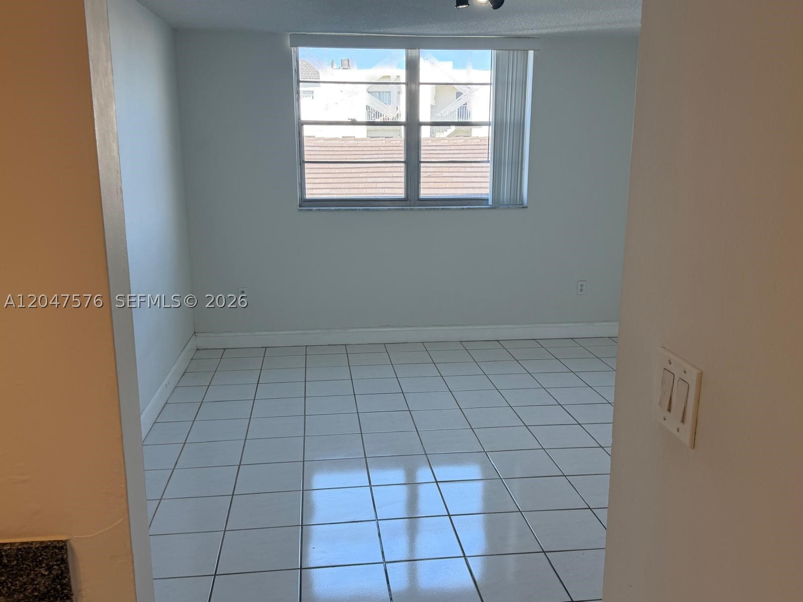 1990 Marseille Dr #303, Miami Beach FL 33141