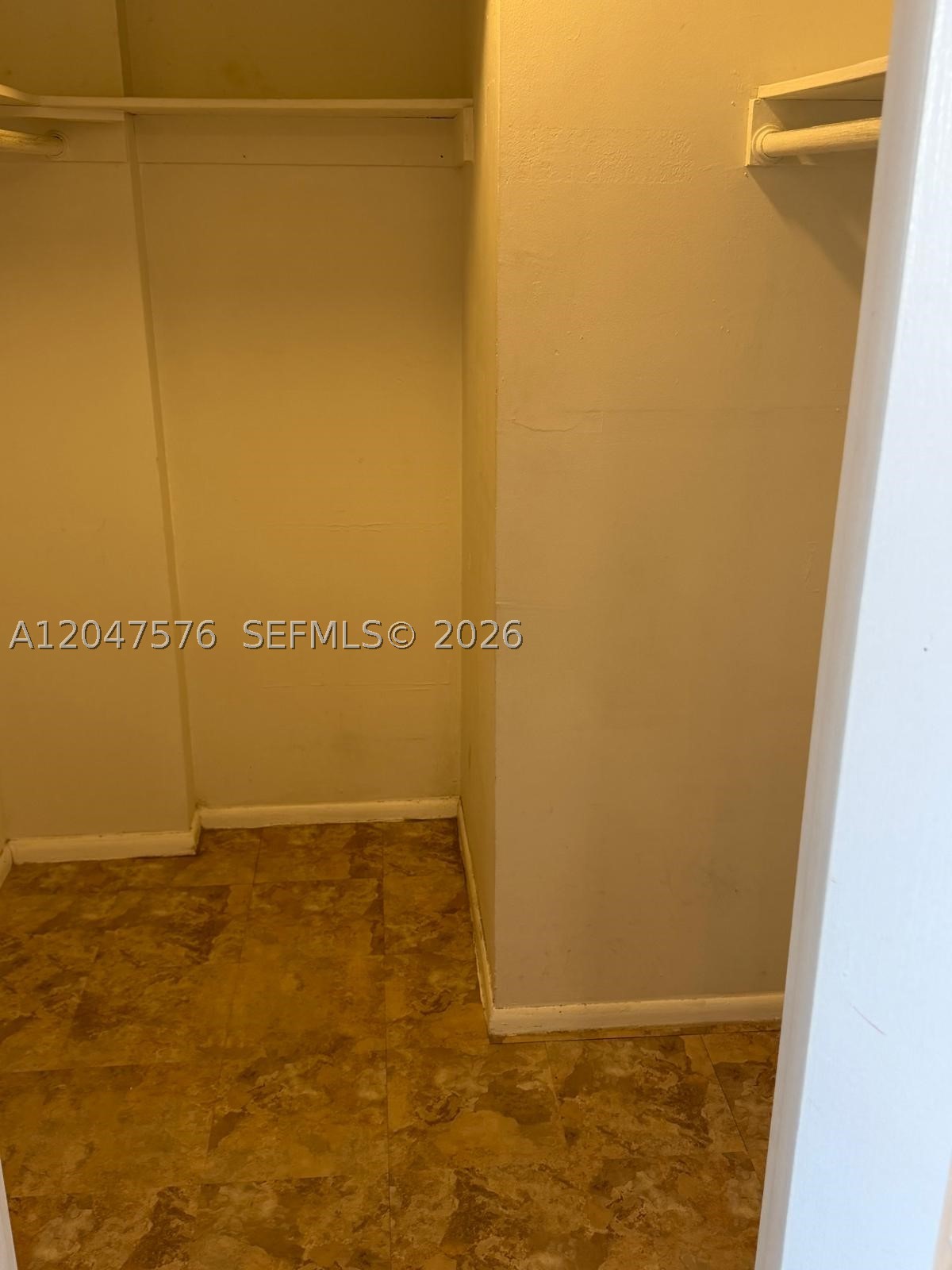 1990 Marseille Dr #303, Miami Beach FL 33141