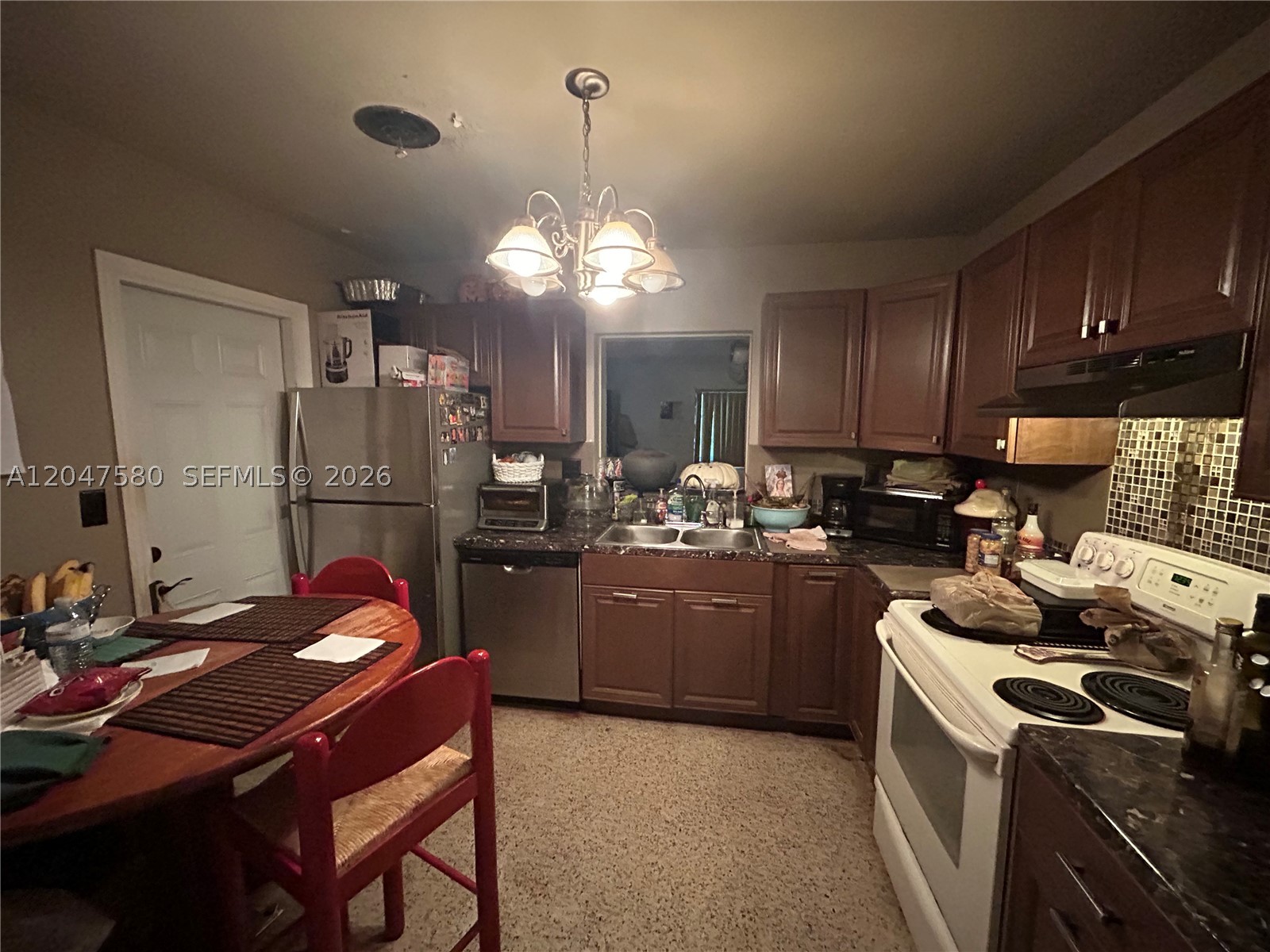 8285 SW 47th St, Miami FL 33155