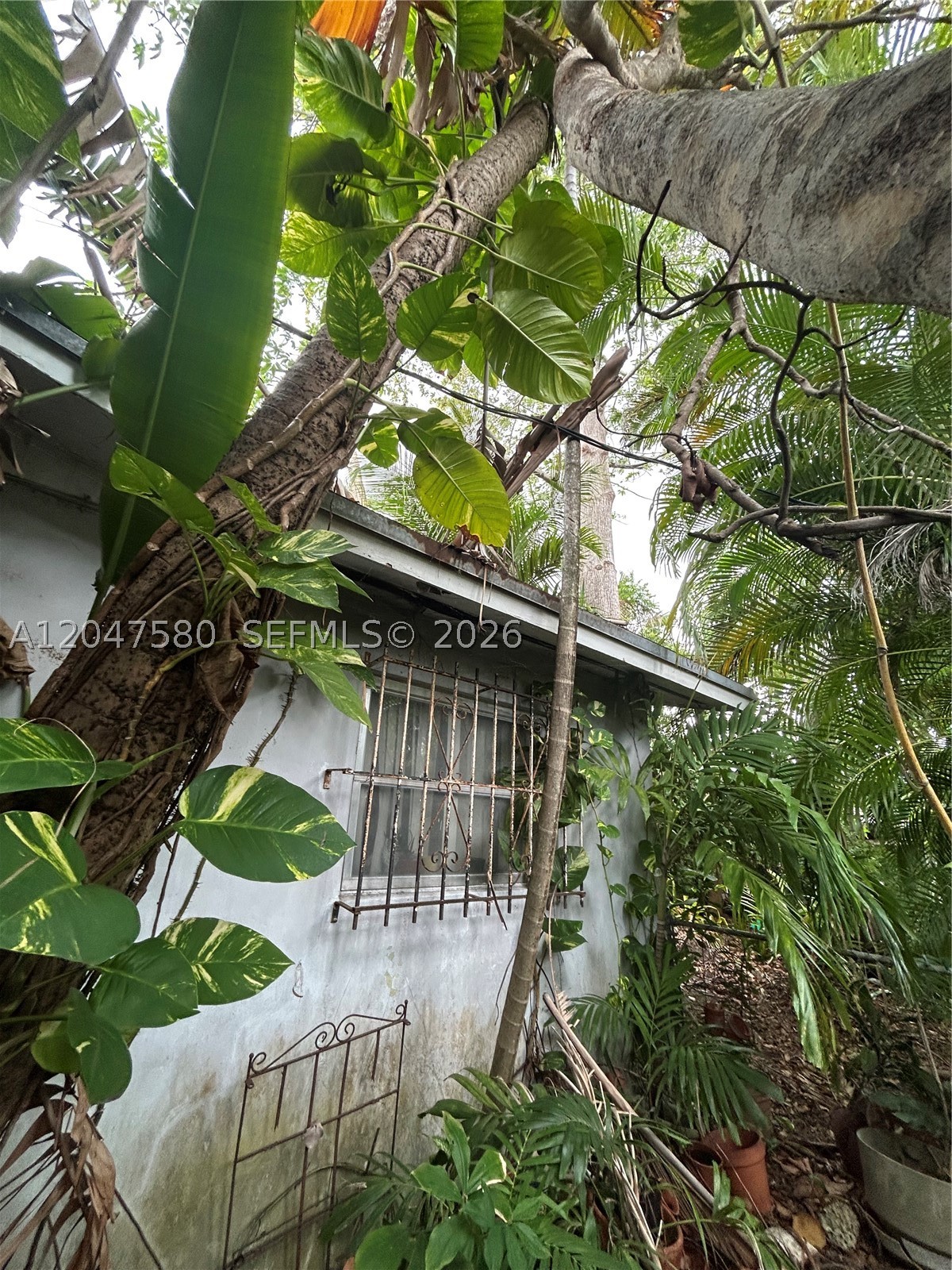 8285 SW 47th St, Miami FL 33155