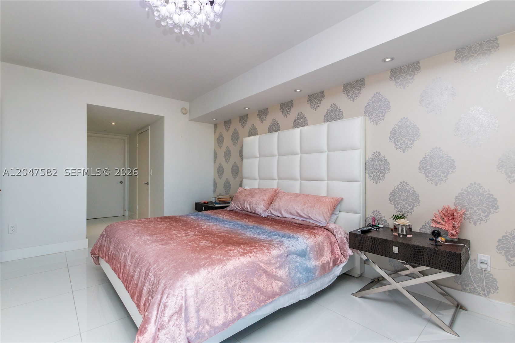 17201 Collins Ave #1807, Sunny Isles Beach FL 33160