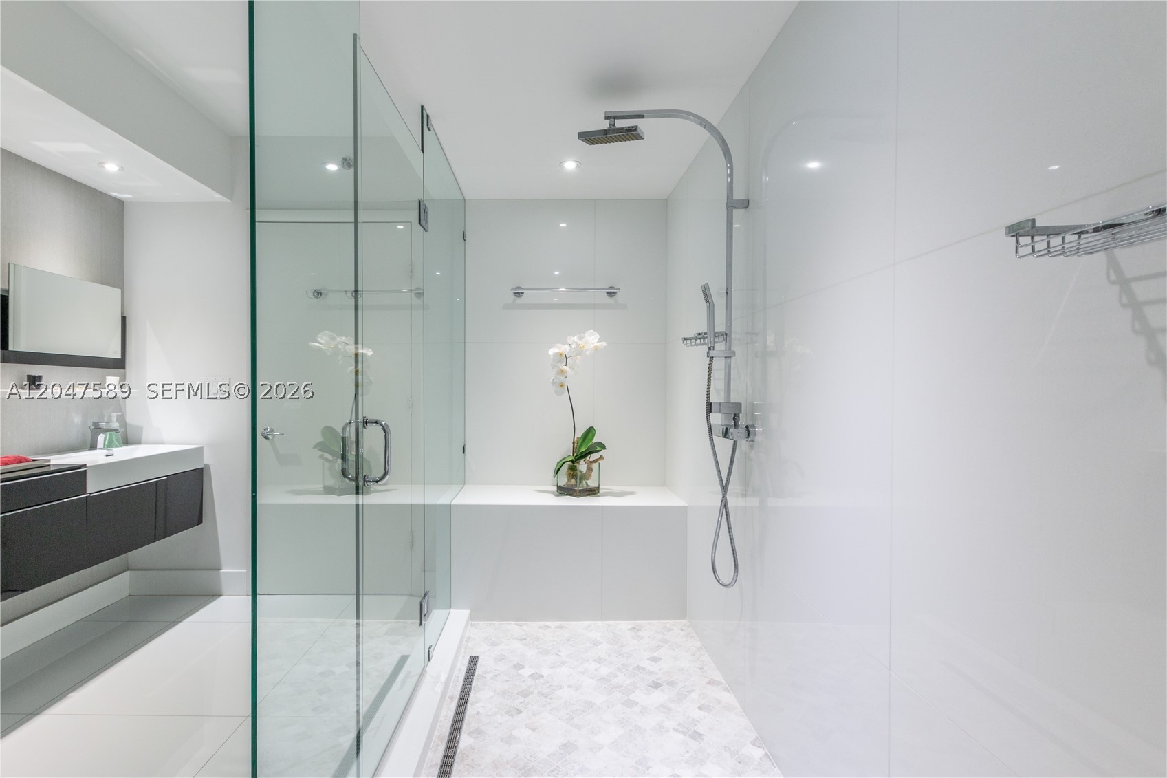 17201 Collins Ave #1807, Sunny Isles Beach FL 33160