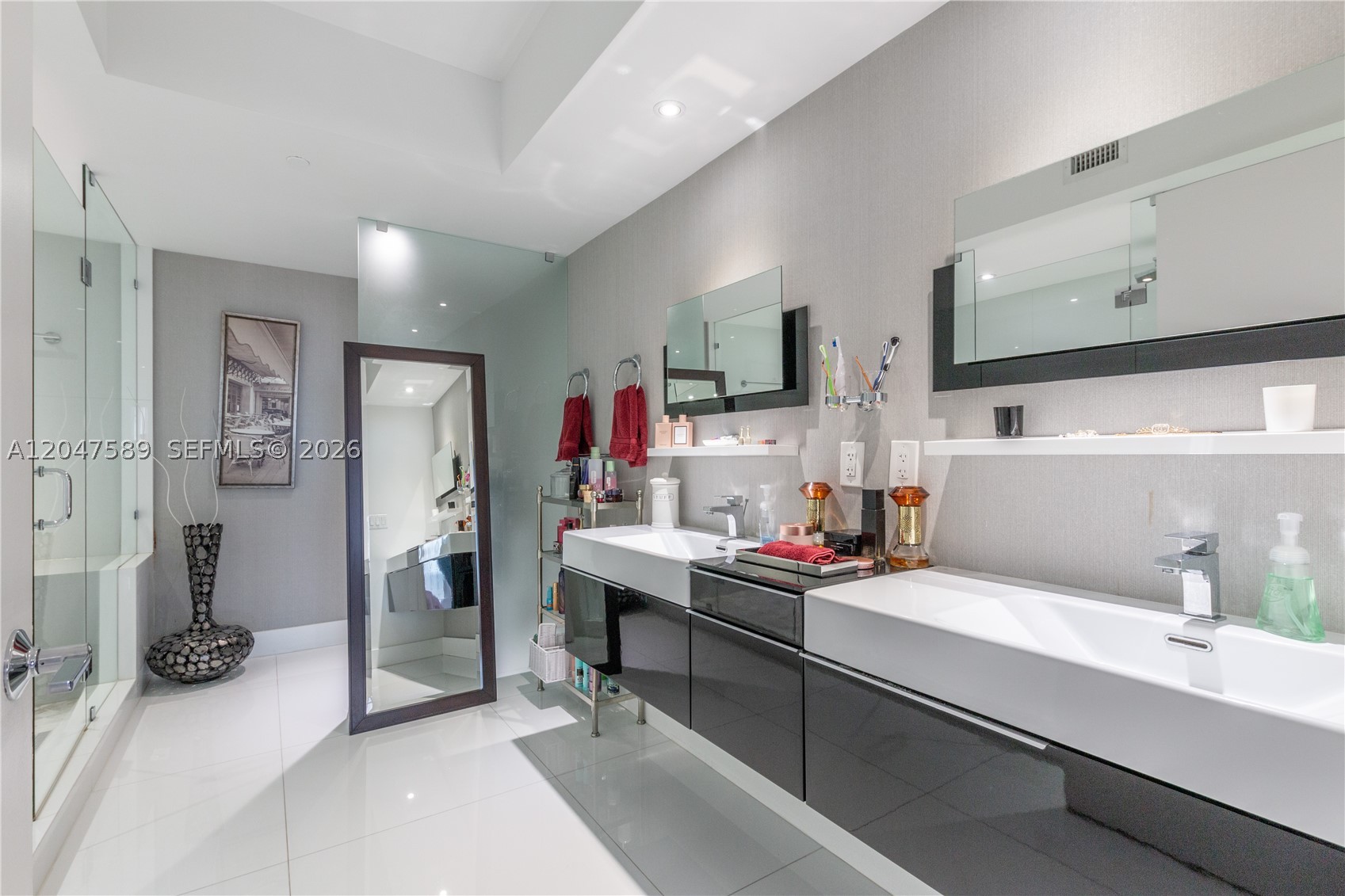 17201 Collins Ave #1807, Sunny Isles Beach FL 33160