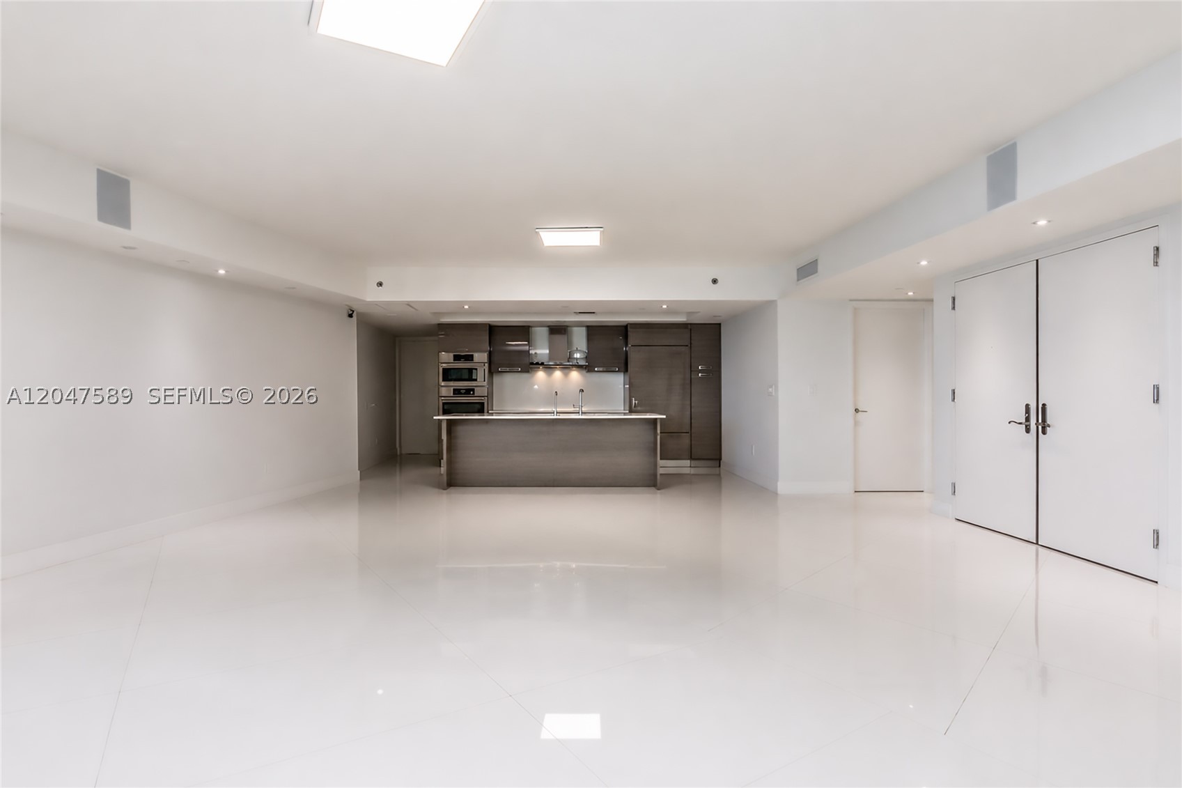 17201 Collins Ave #1807, Sunny Isles Beach FL 33160