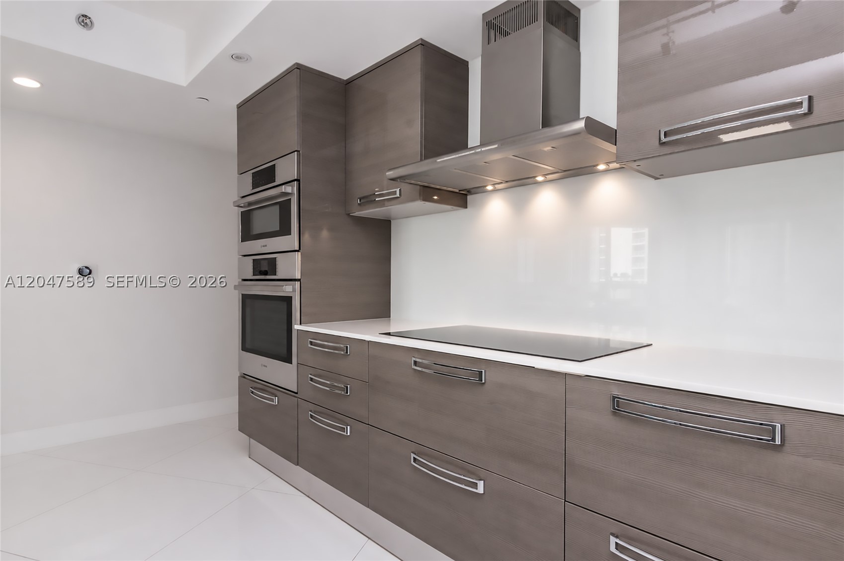 17201 Collins Ave #1807, Sunny Isles Beach FL 33160