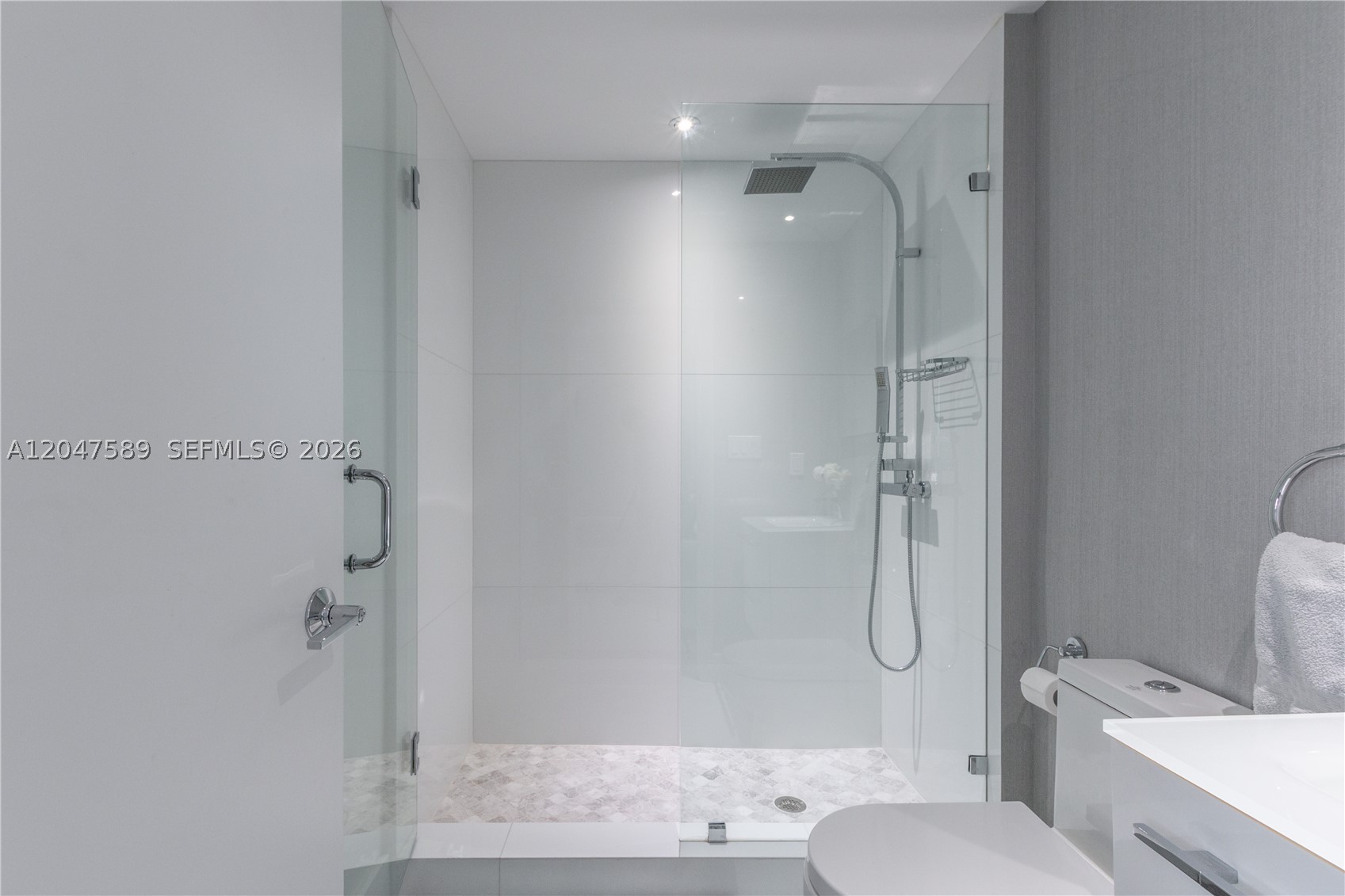 17201 Collins Ave #1807, Sunny Isles Beach FL 33160