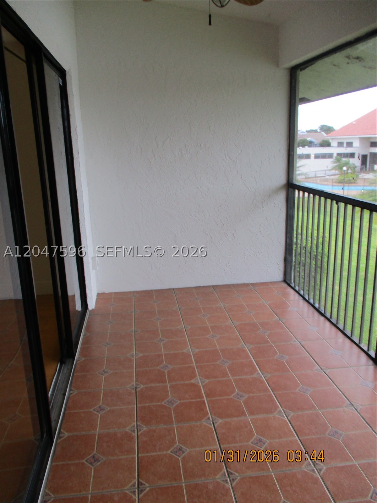 3200 NW 46th St #205, Oakland Park FL 33309