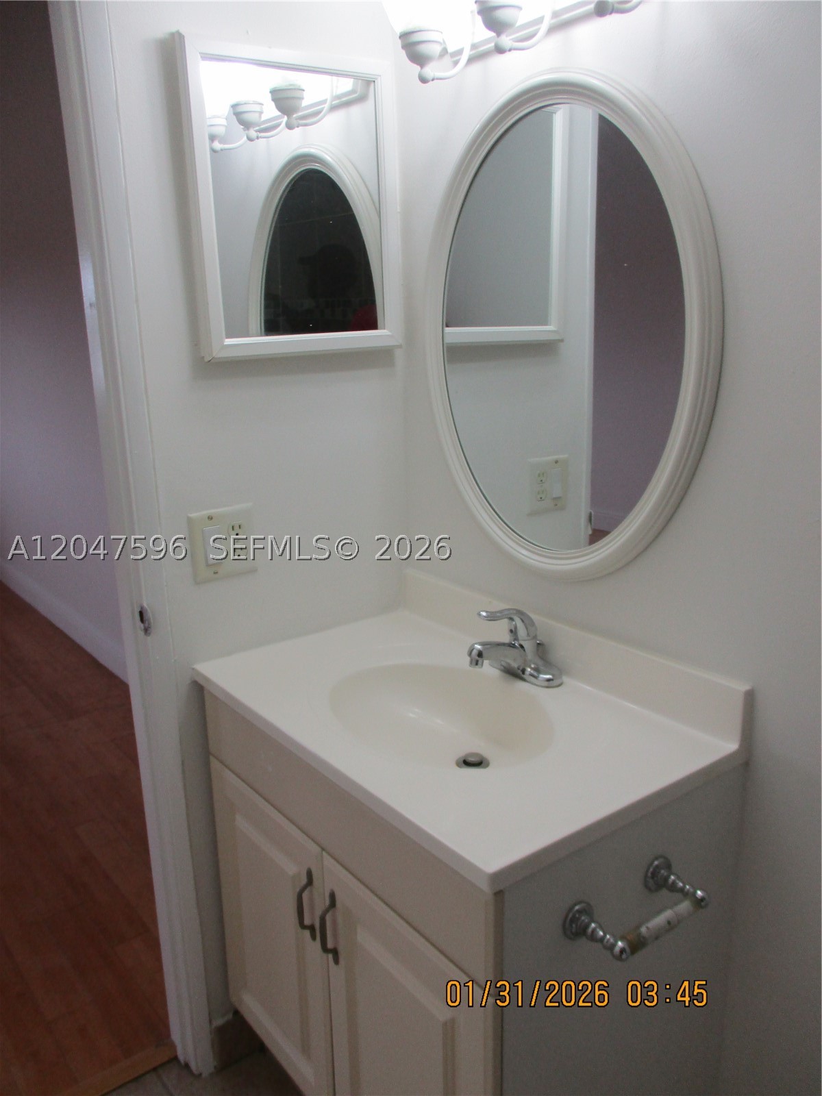 3200 NW 46th St #205, Oakland Park FL 33309