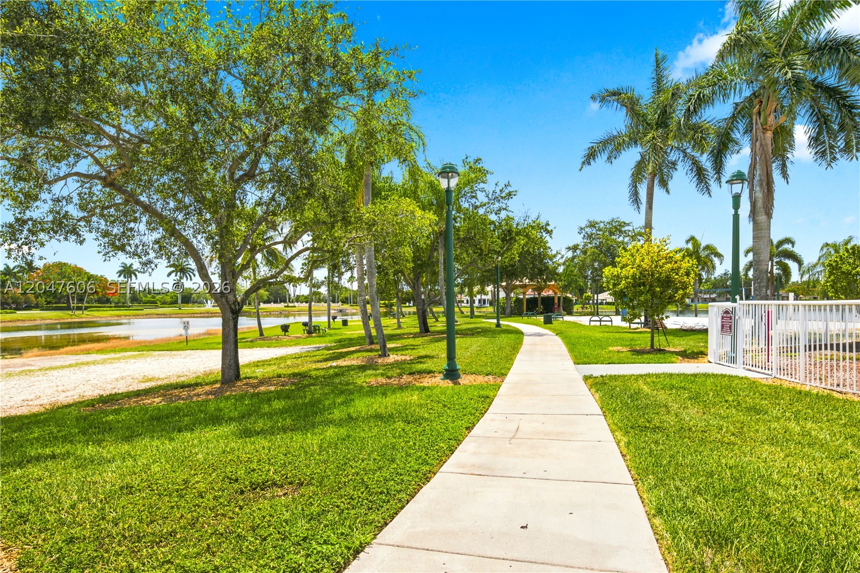 3061 SW 189th Ter, Miramar FL 33029