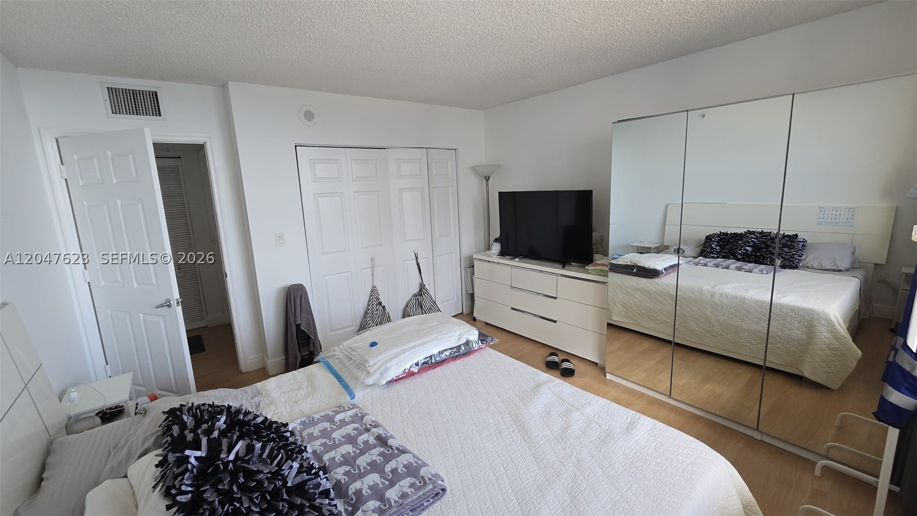 Miami FL 33131 - A12047623