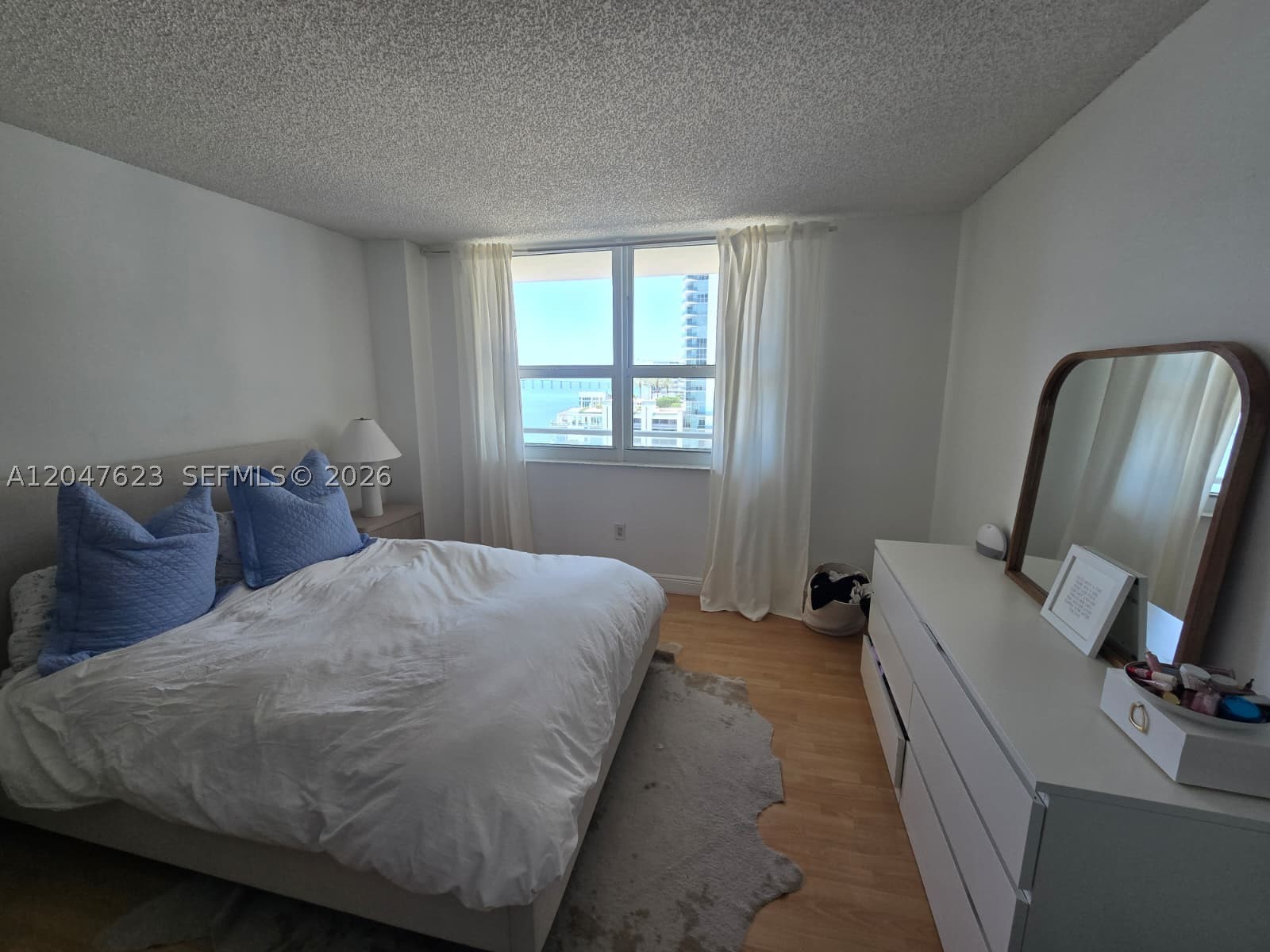 Miami FL 33131 - A12047623