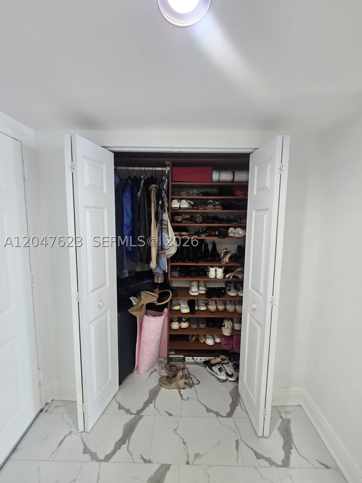 Miami FL 33131 - A12047623