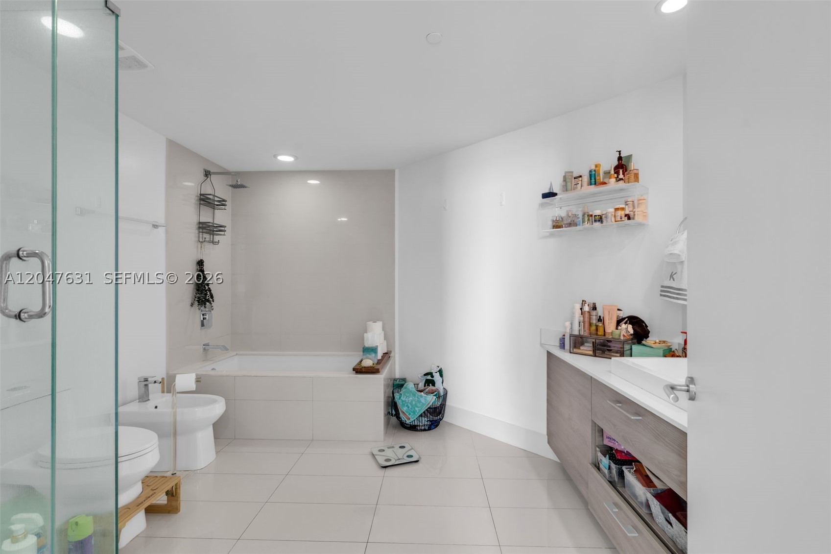 1300 S Miami Ave #1601, Miami FL 33130