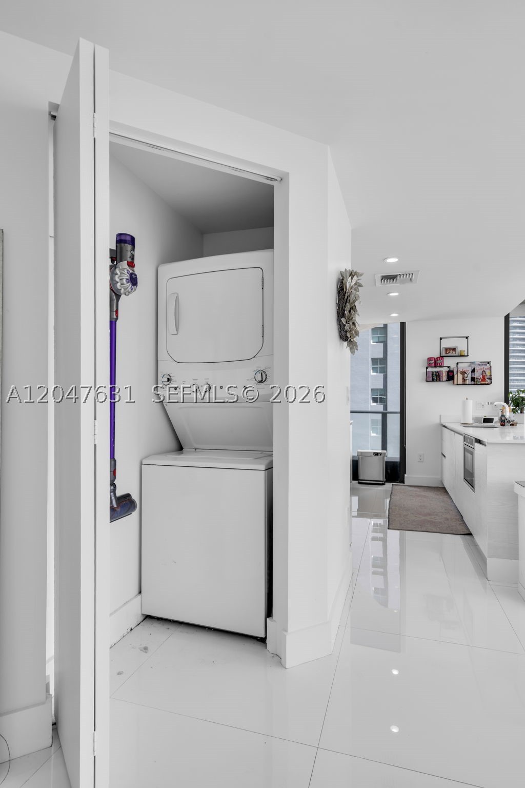 1300 S Miami Ave #1601, Miami FL 33130