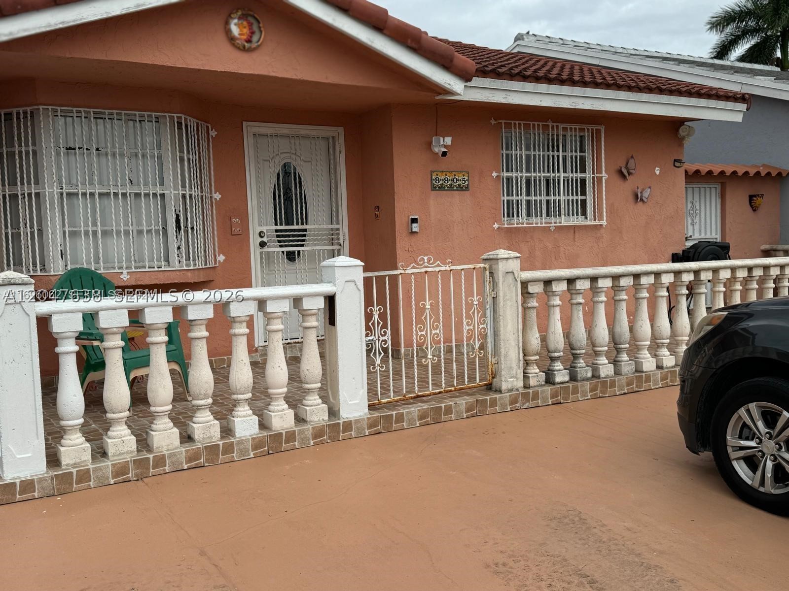 8805 NW 113th St, Hialeah Gardens FL 33018