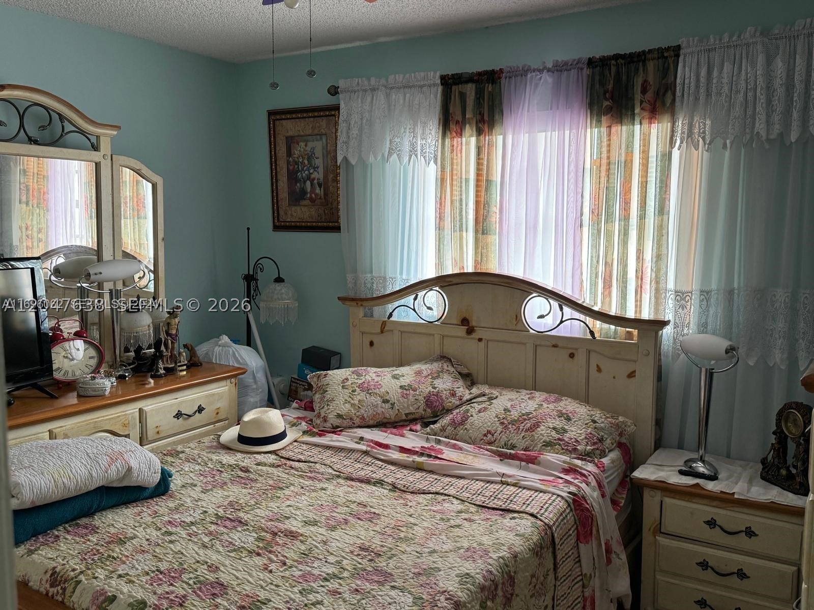 8805 NW 113th St, Hialeah Gardens FL 33018