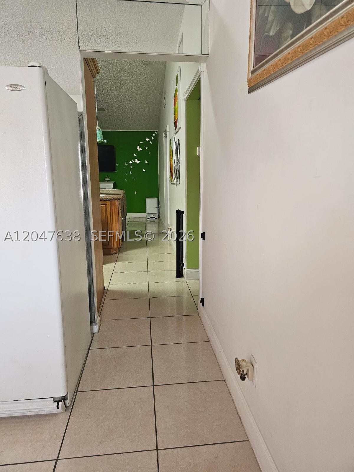 8805 NW 113th St, Hialeah Gardens FL 33018