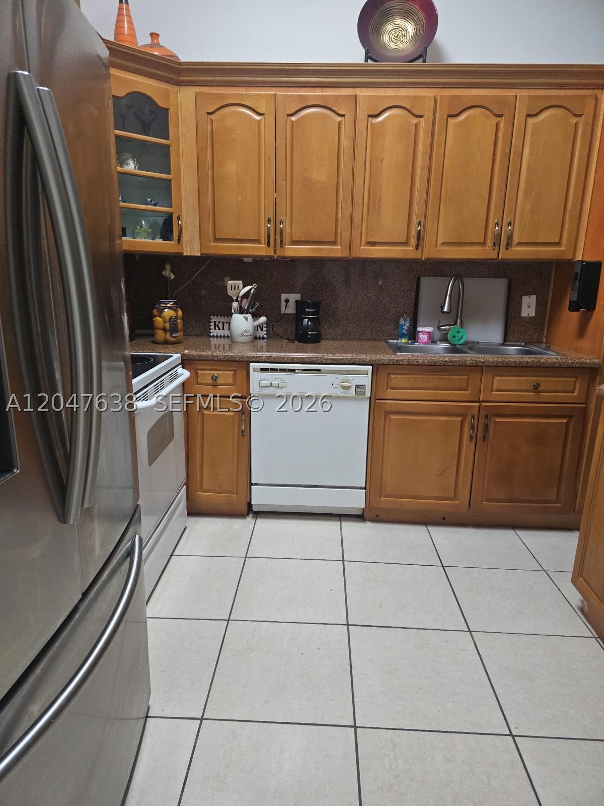 8805 NW 113th St, Hialeah Gardens FL 33018