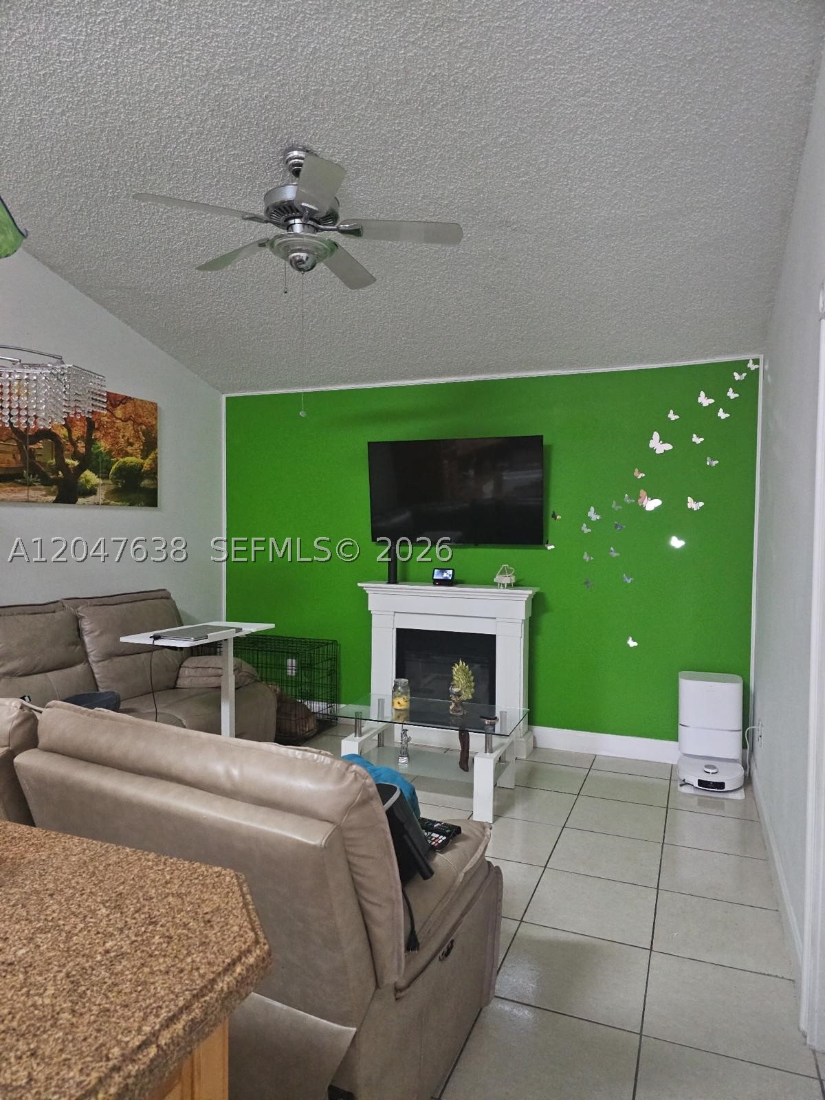 8805 NW 113th St, Hialeah Gardens FL 33018