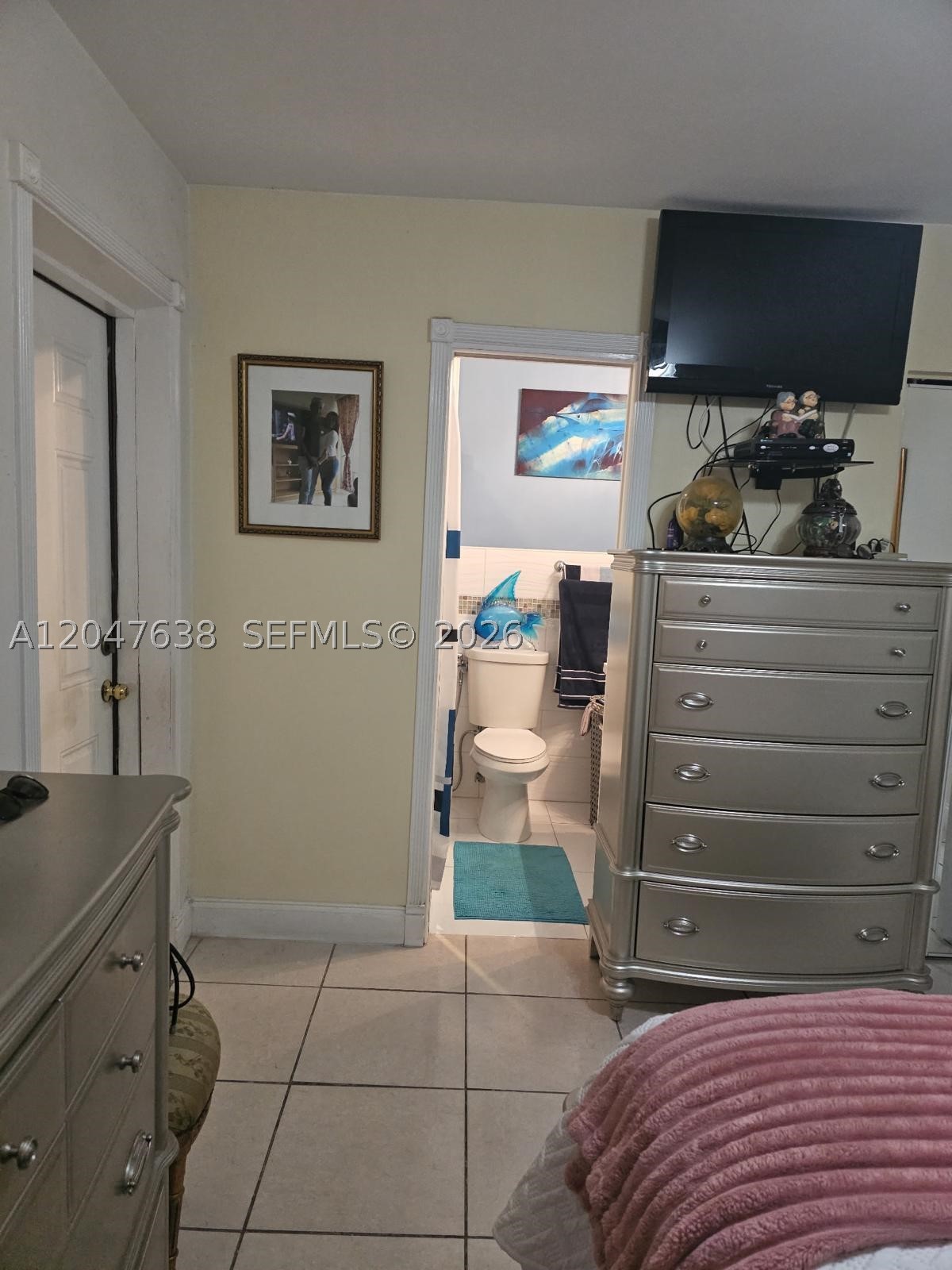 8805 NW 113th St, Hialeah Gardens FL 33018