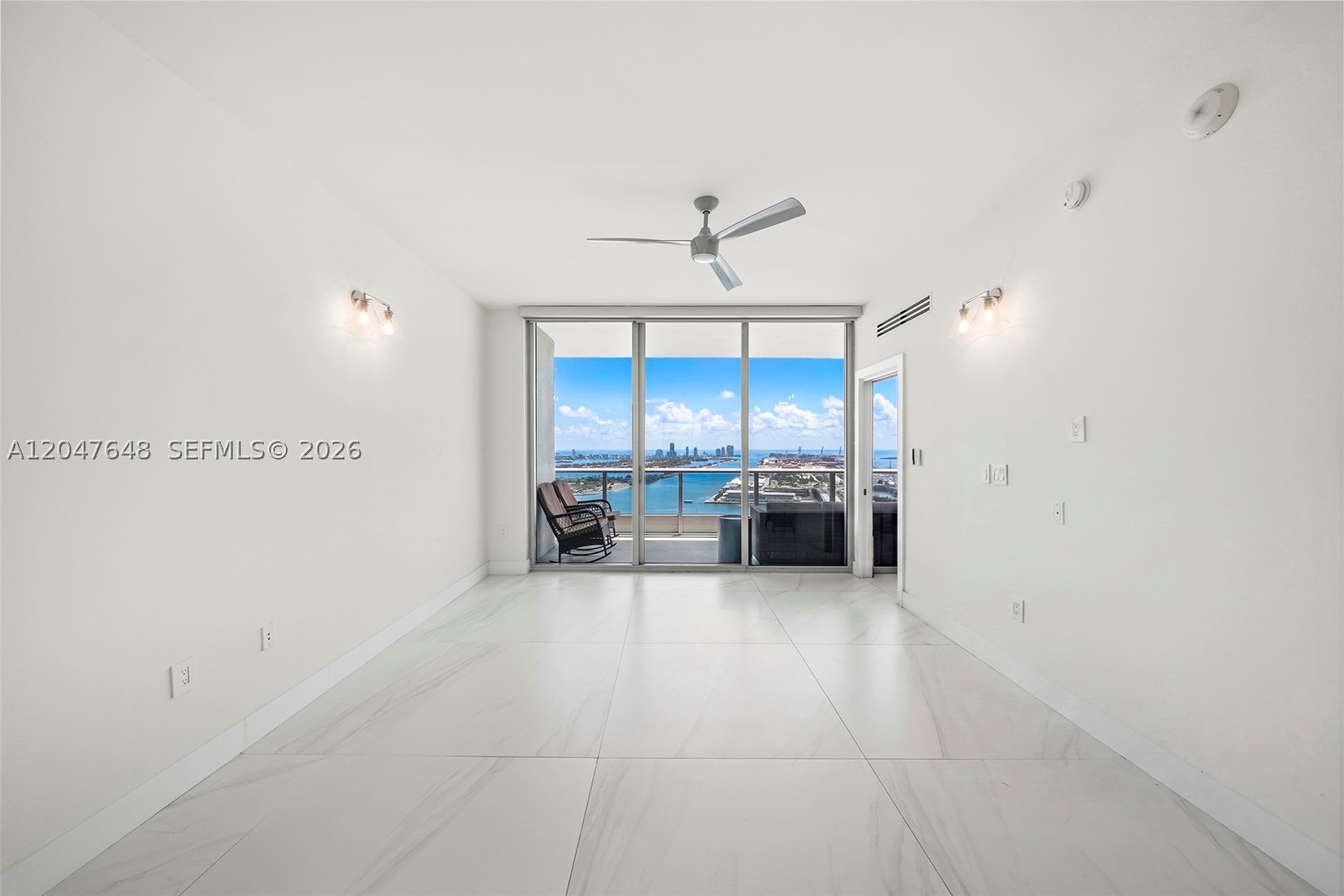 900 Biscayne Blvd #4202, Miami FL 33132