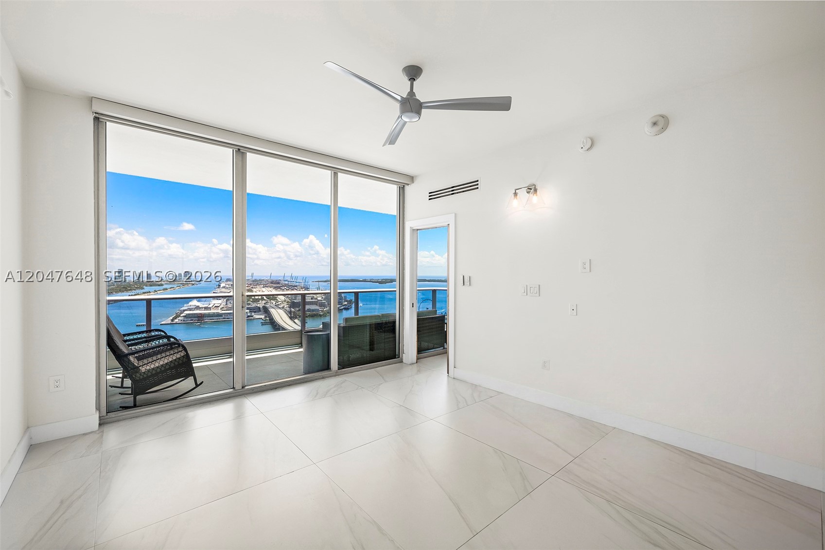 900 Biscayne Blvd #4202, Miami FL 33132