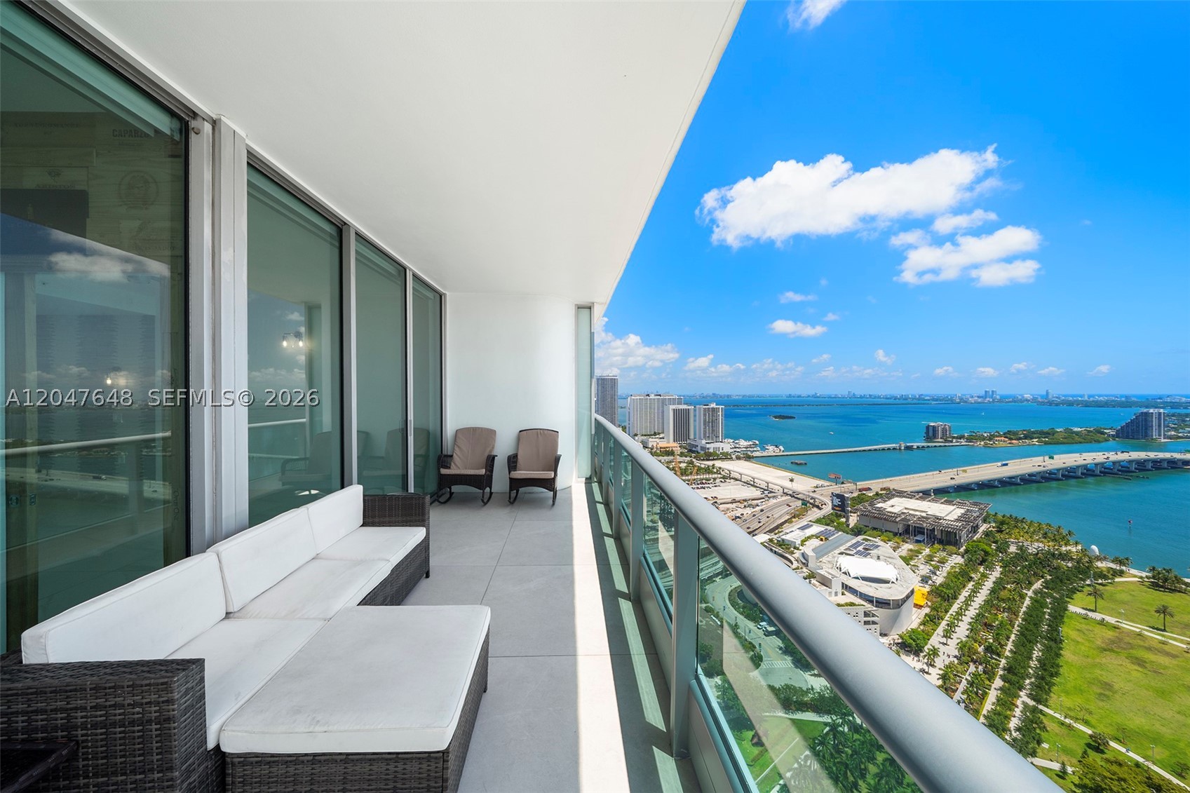900 Biscayne Blvd #4202, Miami FL 33132