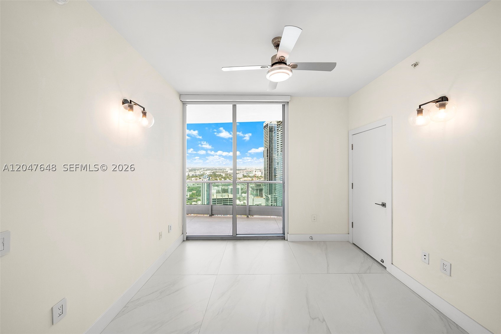 900 Biscayne Blvd #4202, Miami FL 33132