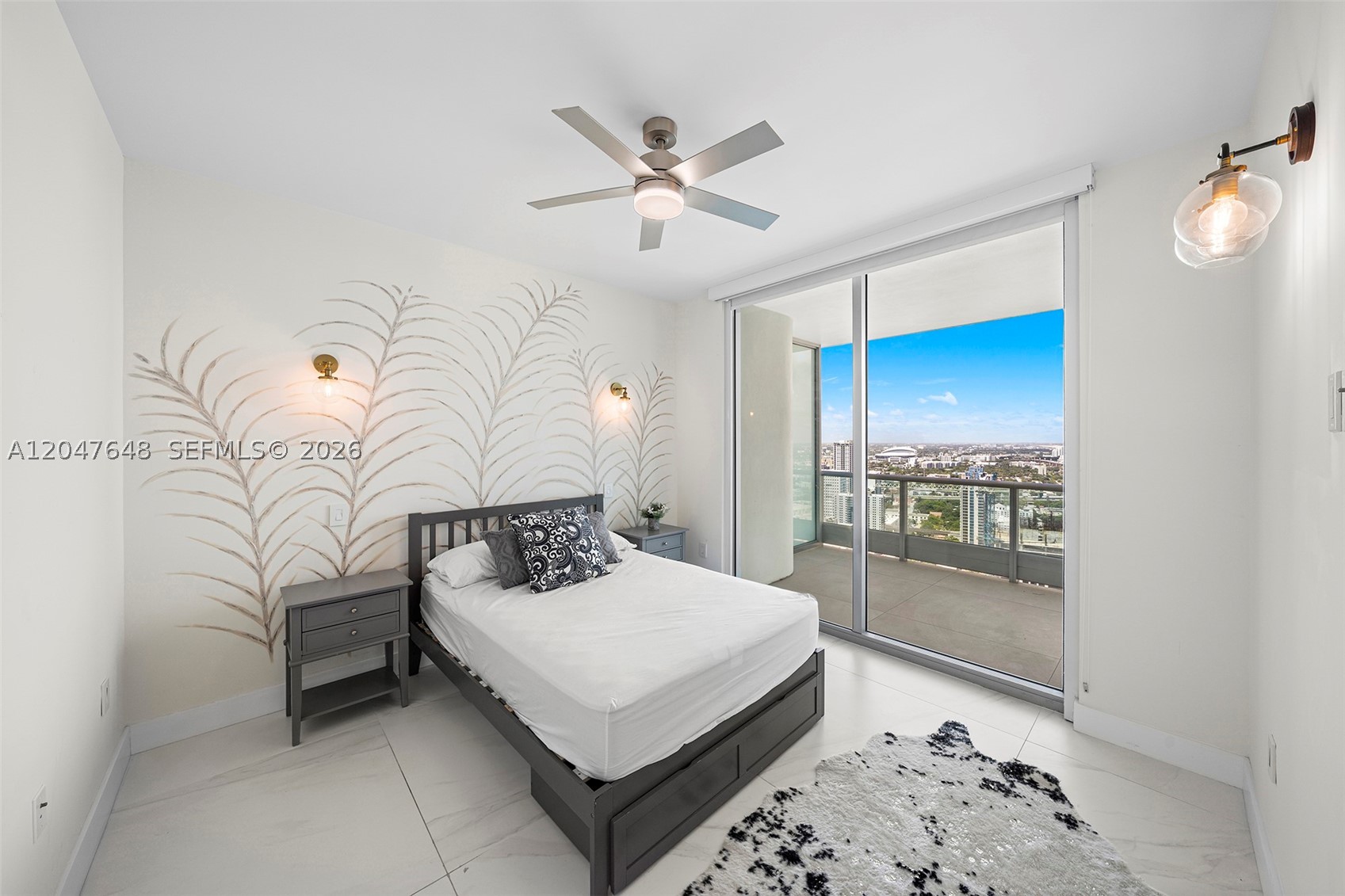 900 Biscayne Blvd #4202, Miami FL 33132